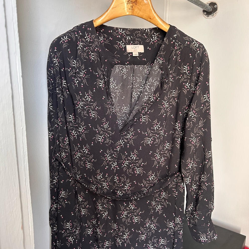 LOFT Dark Floral Patterned Dress